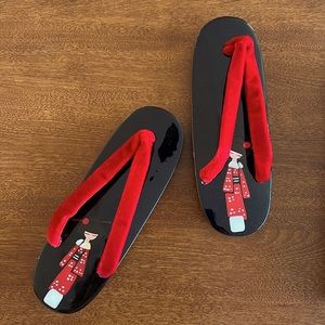 NWOT Beautiful Geta Japanese Sandals